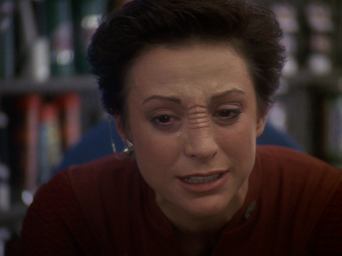 extant_StarTrek_DS9_5x19-TiesOfBloodAndWater_03542.jpg
