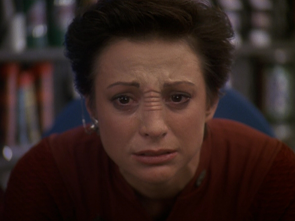 extant_StarTrek_DS9_5x19-TiesOfBloodAndWater_03583.jpg