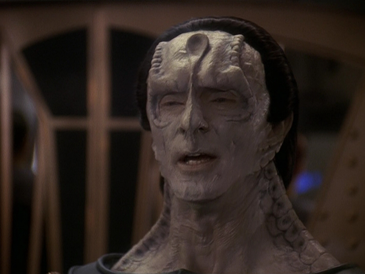 extant_StarTrek_DS9_5x19-TiesOfBloodAndWater_03639.jpg
