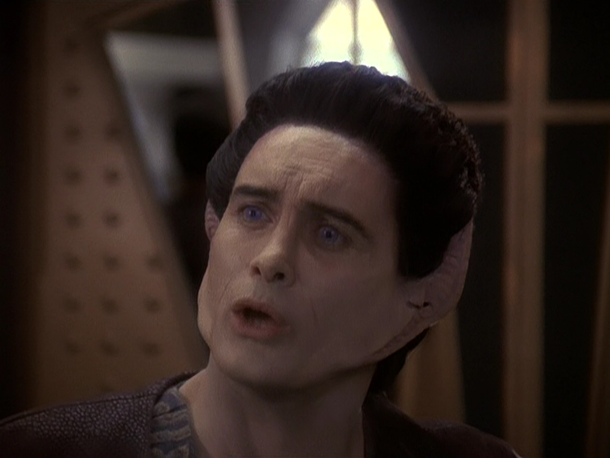 extant_StarTrek_DS9_5x19-TiesOfBloodAndWater_03670.jpg