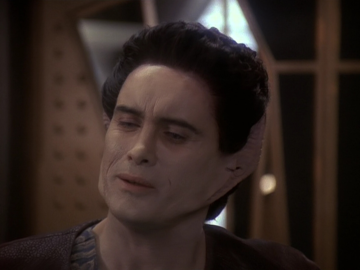 extant_StarTrek_DS9_5x19-TiesOfBloodAndWater_03671.jpg