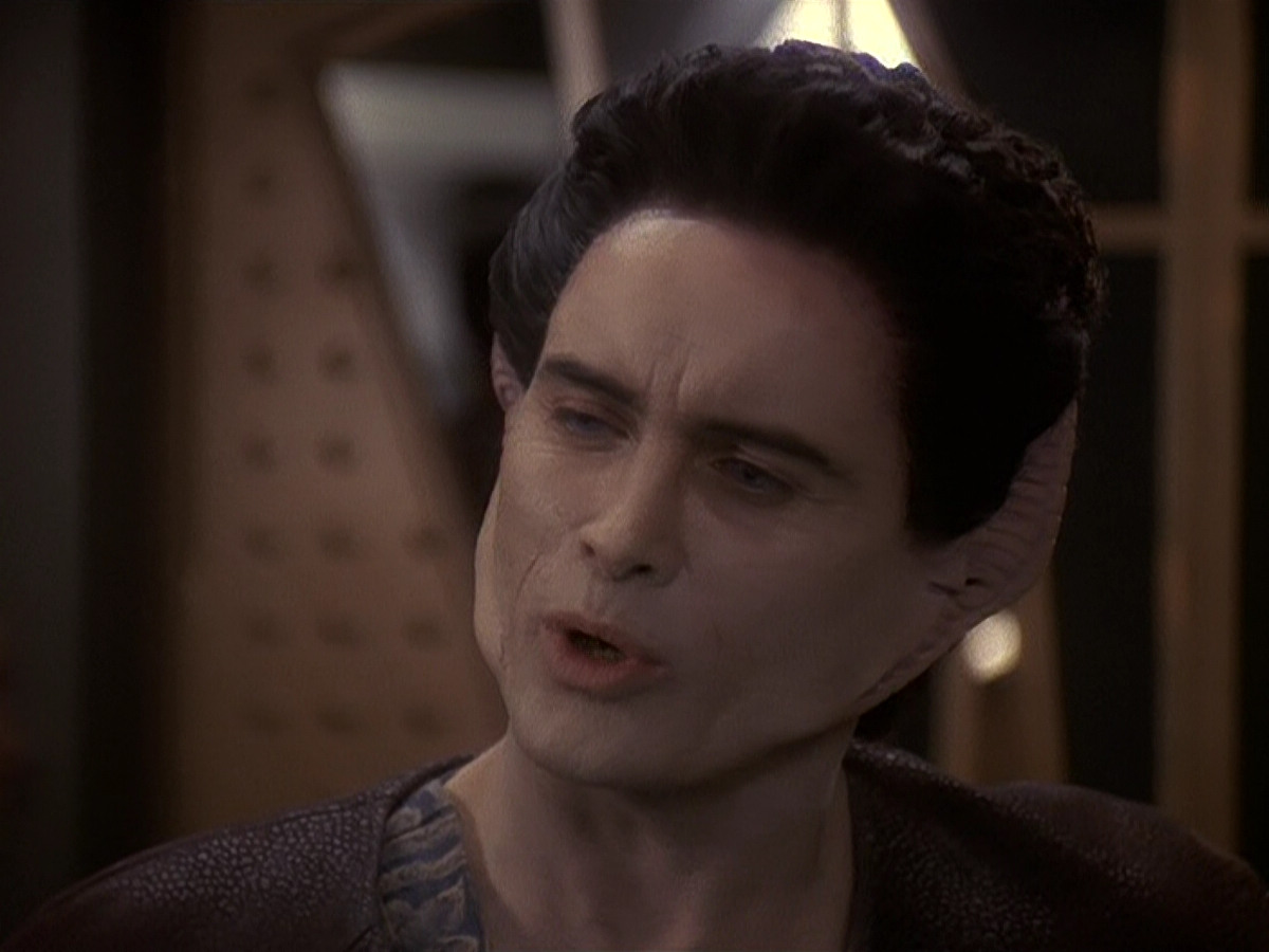 extant_StarTrek_DS9_5x19-TiesOfBloodAndWater_03673.jpg