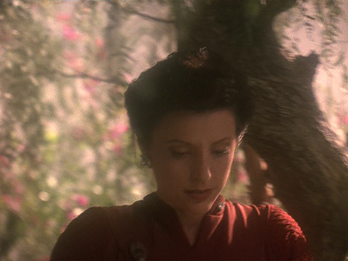 extant_StarTrek_DS9_5x19-TiesOfBloodAndWater_03746.jpg