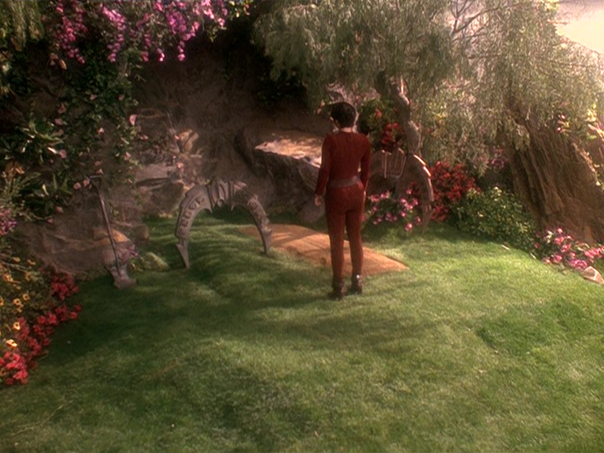 extant_StarTrek_DS9_5x19-TiesOfBloodAndWater_03762.jpg