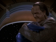 extant_StarTrek_DS9_5x19-TiesOfBloodAndWater_00801.jpg