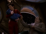 extant_StarTrek_DS9_5x19-TiesOfBloodAndWater_00850.jpg