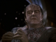 extant_StarTrek_DS9_5x19-TiesOfBloodAndWater_00928.jpg