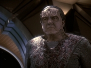 extant_StarTrek_DS9_5x19-TiesOfBloodAndWater_01076.jpg