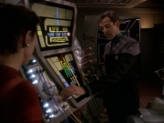 extant_StarTrek_DS9_5x19-TiesOfBloodAndWater_01340.jpg