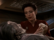 extant_StarTrek_DS9_5x19-TiesOfBloodAndWater_01464.jpg