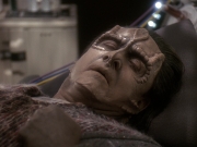 extant_StarTrek_DS9_5x19-TiesOfBloodAndWater_01484.jpg