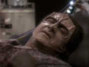 extant_StarTrek_DS9_5x19-TiesOfBloodAndWater_01496.jpg
