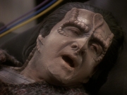 extant_StarTrek_DS9_5x19-TiesOfBloodAndWater_01533.jpg
