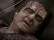 extant_StarTrek_DS9_5x19-TiesOfBloodAndWater_01565.jpg