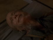 extant_StarTrek_DS9_5x19-TiesOfBloodAndWater_01650.jpg