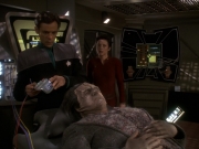 extant_StarTrek_DS9_5x19-TiesOfBloodAndWater_01784.jpg