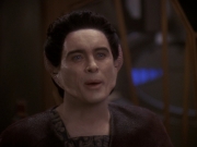 extant_StarTrek_DS9_5x19-TiesOfBloodAndWater_01940.jpg