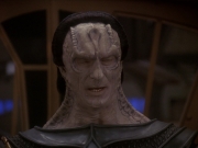 extant_StarTrek_DS9_5x19-TiesOfBloodAndWater_01964.jpg