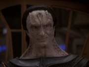 extant_StarTrek_DS9_5x19-TiesOfBloodAndWater_01996.jpg