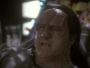 extant_StarTrek_DS9_5x19-TiesOfBloodAndWater_02018.jpg