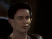 extant_StarTrek_DS9_5x19-TiesOfBloodAndWater_02032.jpg