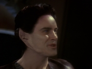 extant_StarTrek_DS9_5x19-TiesOfBloodAndWater_02035.jpg
