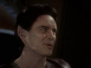 extant_StarTrek_DS9_5x19-TiesOfBloodAndWater_02036.jpg