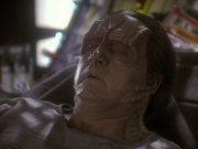 extant_StarTrek_DS9_5x19-TiesOfBloodAndWater_02049.jpg