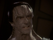 extant_StarTrek_DS9_5x19-TiesOfBloodAndWater_02060.jpg