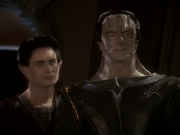 extant_StarTrek_DS9_5x19-TiesOfBloodAndWater_02082.jpg