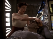 extant_StarTrek_DS9_5x19-TiesOfBloodAndWater_02167.jpg