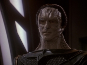 extant_StarTrek_DS9_5x19-TiesOfBloodAndWater_02275.jpg