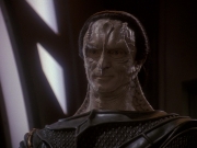 extant_StarTrek_DS9_5x19-TiesOfBloodAndWater_02319.jpg