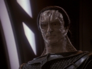 extant_StarTrek_DS9_5x19-TiesOfBloodAndWater_02361.jpg