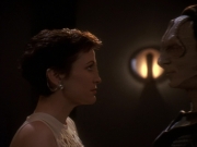 extant_StarTrek_DS9_5x19-TiesOfBloodAndWater_02380.jpg