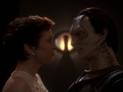 extant_StarTrek_DS9_5x19-TiesOfBloodAndWater_02397.jpg