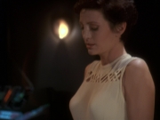 extant_StarTrek_DS9_5x19-TiesOfBloodAndWater_02420.jpg