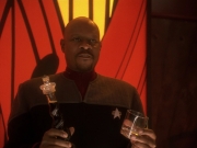 extant_StarTrek_DS9_5x19-TiesOfBloodAndWater_02588.jpg
