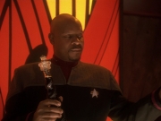 extant_StarTrek_DS9_5x19-TiesOfBloodAndWater_02591.jpg