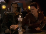 extant_StarTrek_DS9_5x19-TiesOfBloodAndWater_02702.jpg