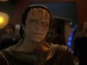 extant_StarTrek_DS9_5x19-TiesOfBloodAndWater_02732.jpg