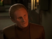 extant_StarTrek_DS9_5x19-TiesOfBloodAndWater_02853.jpg