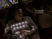 extant_StarTrek_DS9_5x19-TiesOfBloodAndWater_03261.jpg