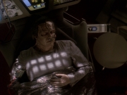 extant_StarTrek_DS9_5x19-TiesOfBloodAndWater_03262.jpg
