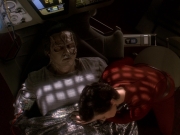 extant_StarTrek_DS9_5x19-TiesOfBloodAndWater_03274.jpg