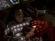 extant_StarTrek_DS9_5x19-TiesOfBloodAndWater_03277.jpg