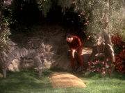 extant_StarTrek_DS9_5x19-TiesOfBloodAndWater_03722.jpg
