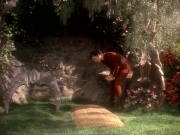 Filename=extant_StarTrek_DS9_5x19-TiesOfBloodAndWater_03723.jpg
Filesize=282KiB
Dimensions=1200x900
Date added=Dec 20, 2019 extant_StarTrek_DS9_5x19-TiesOfBloodAndWater_03723.jpg