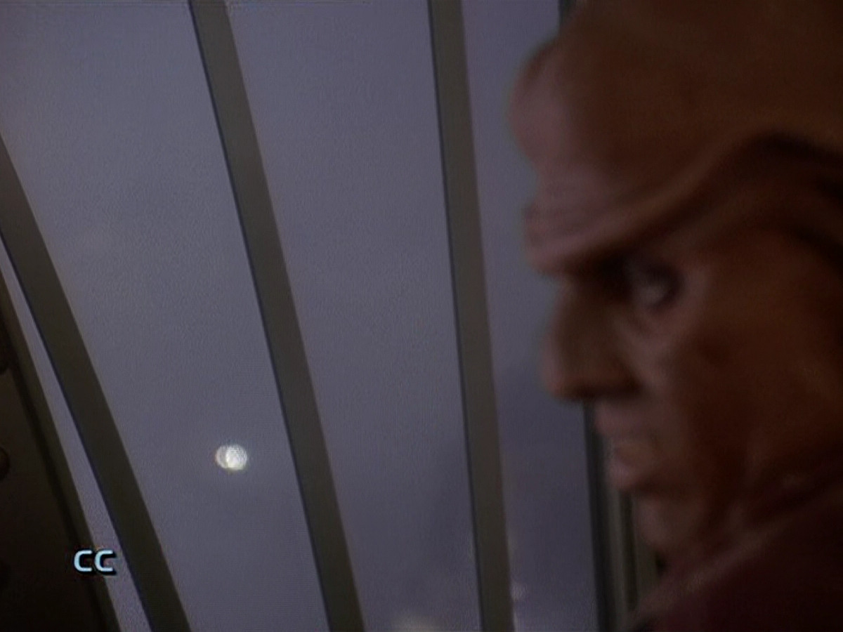 extant_StarTrek_DS9_5x20-FerengiLoveSongs_00006.jpg