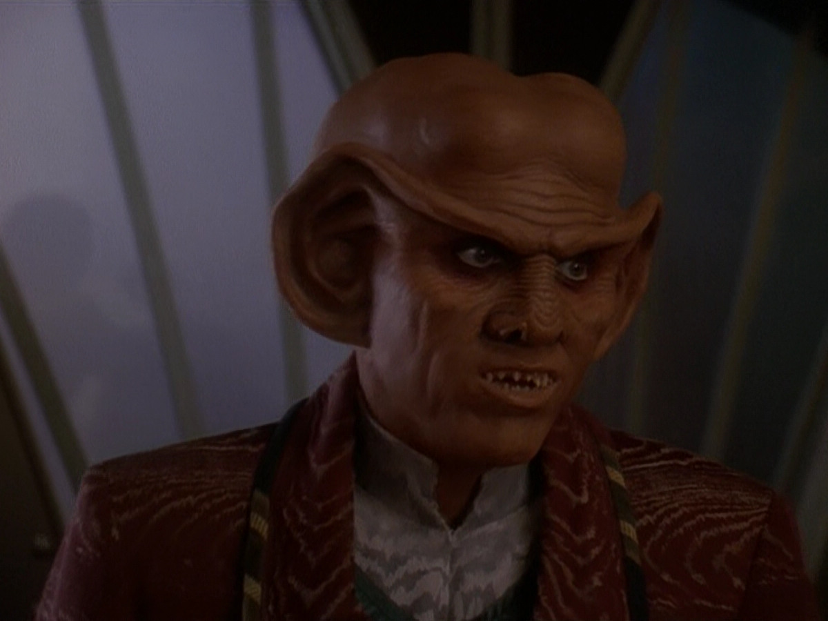 extant_StarTrek_DS9_5x20-FerengiLoveSongs_00009.jpg